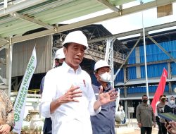 Presiden RI Kenakan Kemeja Putih Saat Berkunjung di Kota Muntok Bangka Barat