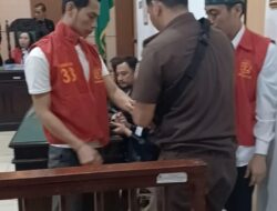 Tangis Duka Dan Amarah Bercampur, Nyawa Harus Dibayar Nyawa 