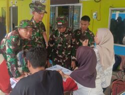Desa Penutuk Didatangi Personel TMMD Ke-127 Dalam Penyuluhan Posyandu Dibantu Medis Puskesmas 