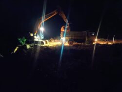 Kejar Target Pembangunan, Satgas TMMD ke 127 Lembur Malam Selesaikan Infrastruktur Jalan Pulau Lepar Basel